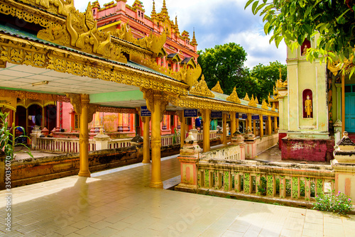 It's Thambuddhe Pagoda Complex (Sambuddhe), one of the famous pagodas in Monywa of Sagaing Region. photo