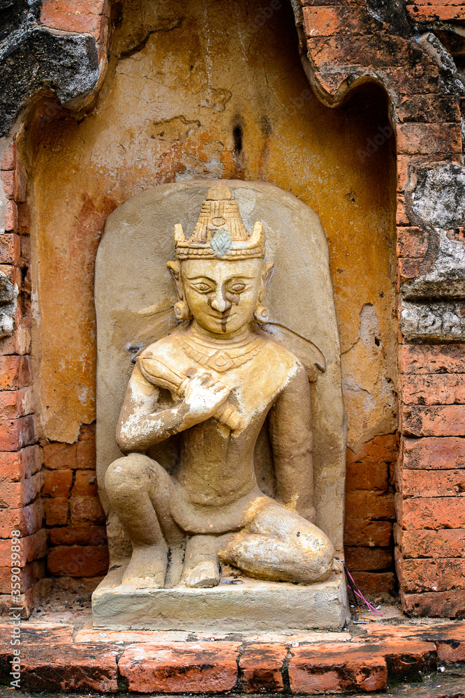 It's Htilominlo Temple, Bagan Archaeological Zone, Burma. It was built during the reign of King Htilominlo