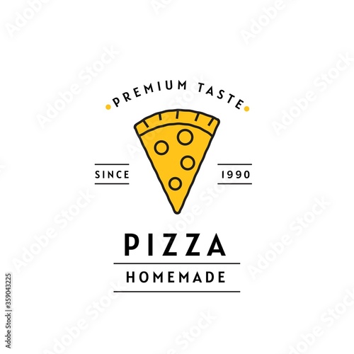 Pizzeria logo template. Vector emblem for cafe, restaurant or food delivery service.. vector illustrations