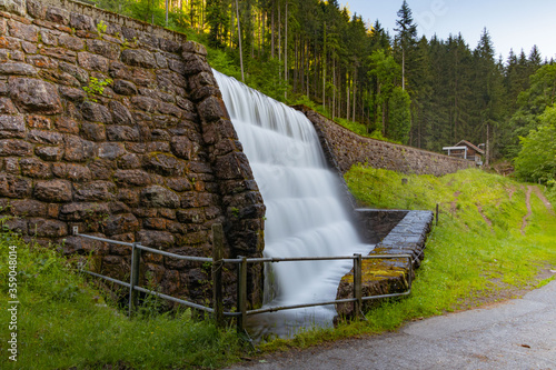 Represa de agua em Murgtal