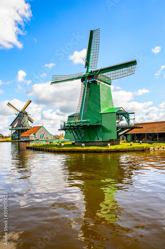 Obraz na płótnie It's Windmills of Zaanse Schans, quiet village in Netherlands, province North Holland w salonie