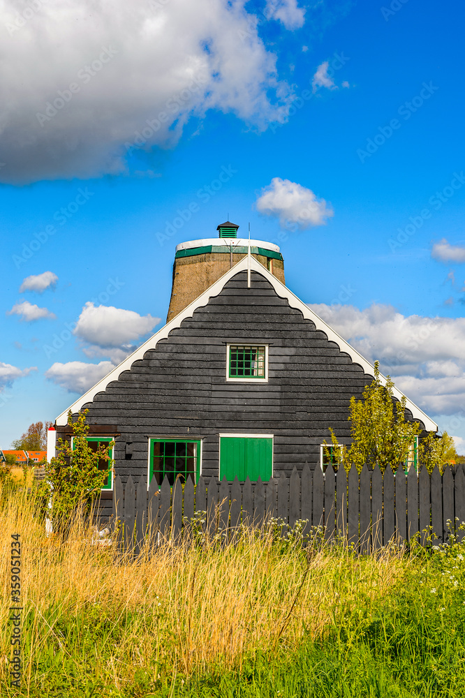 Obraz premium It's House in Zaanse Schans, quiet village in Netherlands