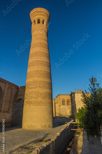 Minaret of Khoja Gaukushan Ensemble in Bukhara, Uzbekistan photo
