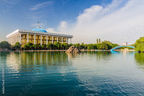 Oliy Majlis parliament building in Tashkent, Uzbekistan photo