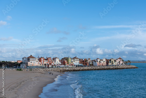 La playa de Puerto Sherry, se encuentra en el Puerto de Santa María, en la Bahía de Cádiz, España.