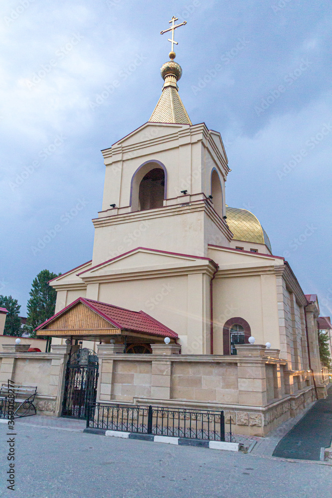Fototapeta premium Khram Mikhaila Arkhangela church in Grozny, Russia.