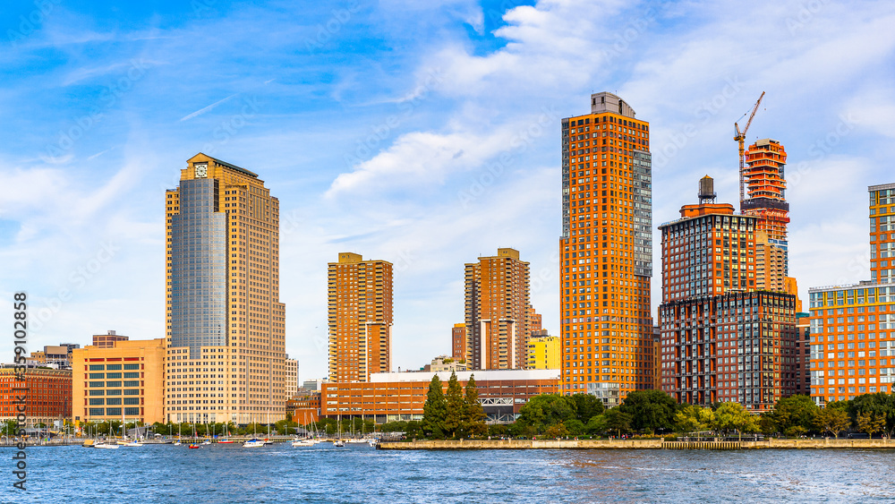 Obraz premium It's Beautiful evening view of the Lower Manhattan, New York City, United States of America