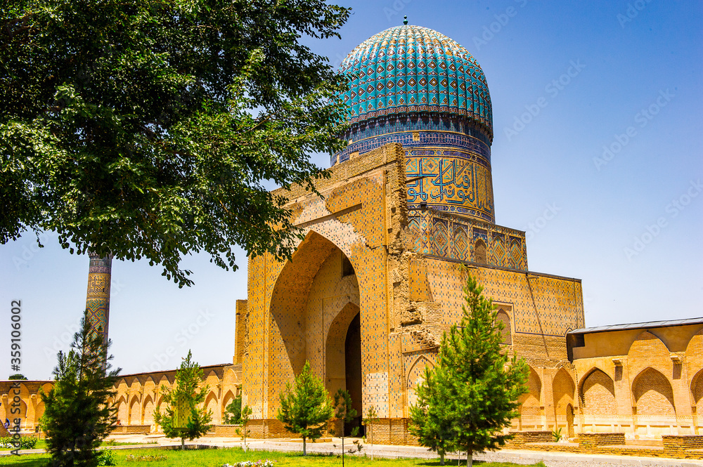 It's Bibi-Khanym Mausoleum, Samarkand, Crossroad of Culture, UNE