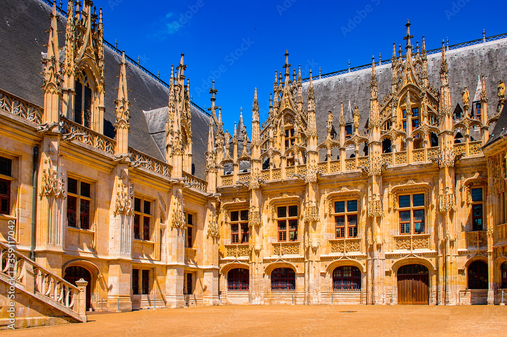 It's Palace of Justice of Rouen, the capital of the region of Upper Normandy and the historic capital city of Normandy