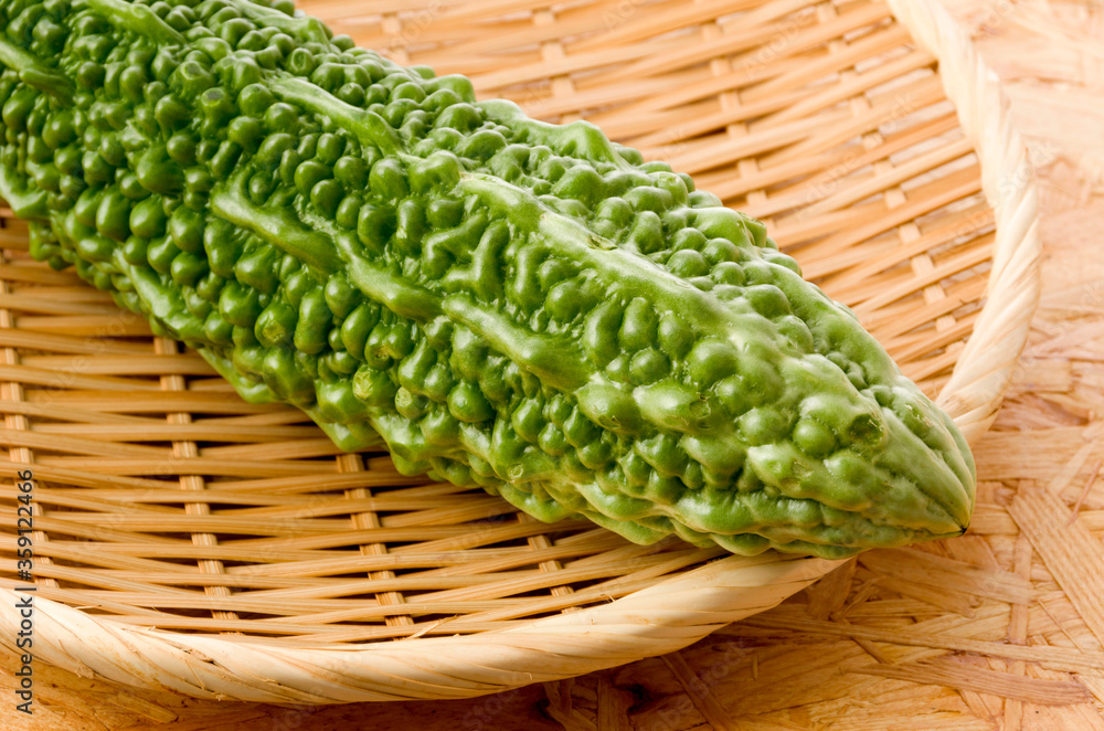 あばしゴーヤー（ニガウリ）