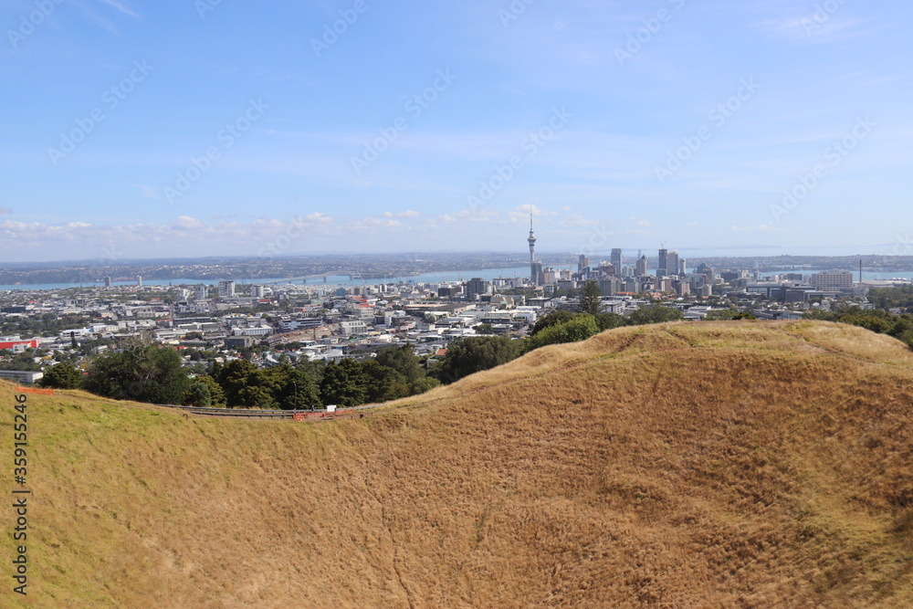 Cratère du mont Eden à Auckland, Nouvelle Zélande Cratère du mont Eden à Auckland, Nouvelle Zélande