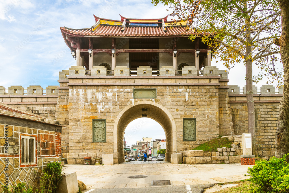 Fototapeta premium North gate of ancient kinmen city in taiwan. the translation of the chinese text is 