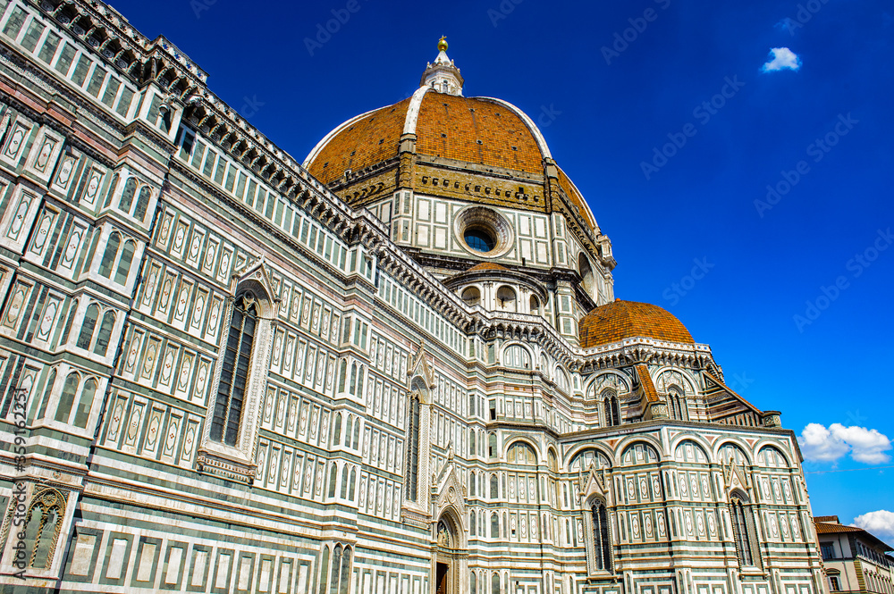 It's Duomo di Firenze (Florence Cathedral)