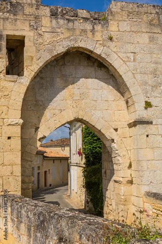saint emilion entrance