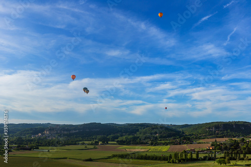 balloons flying over Dordogne