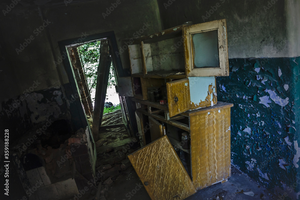Obraz premium Opuszczony dom
