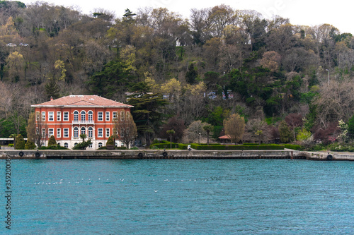 historical mansion ( yali - yalı ) in Istanbul Strait. old-style mansion by the sea © Mustafa
