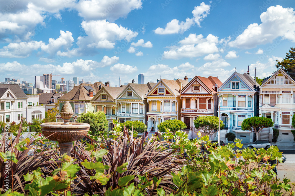 Painted Ladies at Alamo Square, San Francisco, California, USA