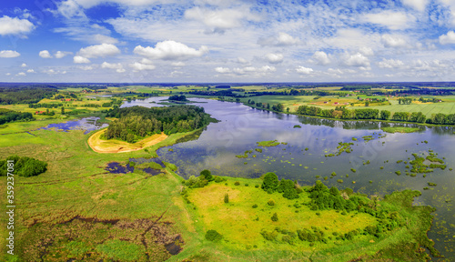 Fototapeta Naklejka Na Ścianę i Meble -  Panorama Warmii i Mazur z lotu ptaka