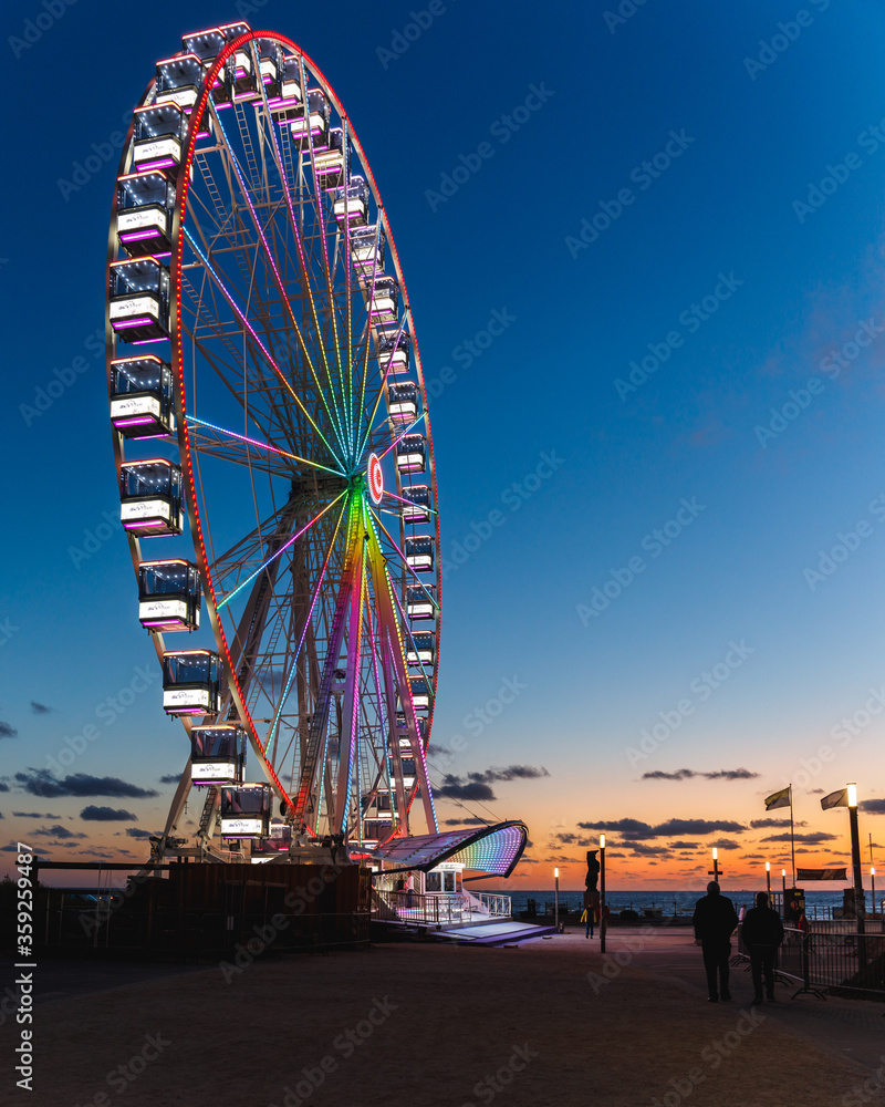 Fototapeta premium Sonnenuntergang Zandvoort Strand