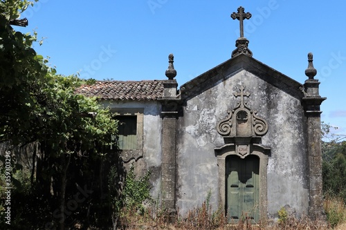 Igreja antida