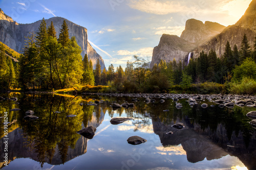 Cuadro en lienzo Sunrise on Yosemite Valley, Yosemite National Park, California