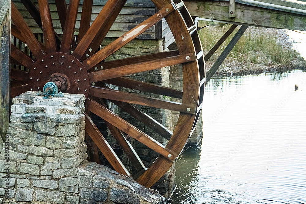 old wooden wheel old wooden wheel