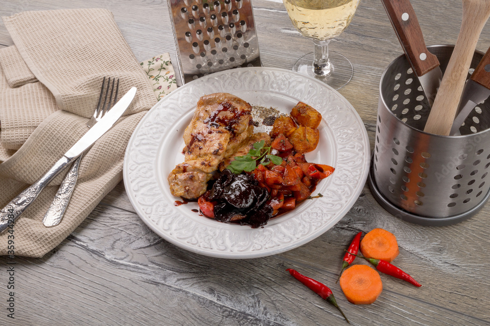 Chicken with orange and vegetables Chicken with orange and vegetables