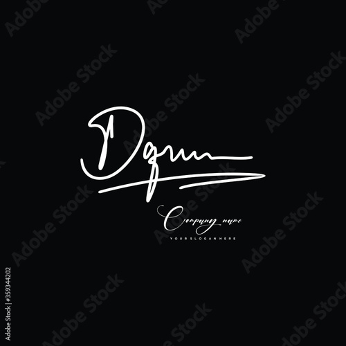DQ initials signature logo. Handwriting logo vector templates. Hand drawn Calligraphy lettering Vector illustration.