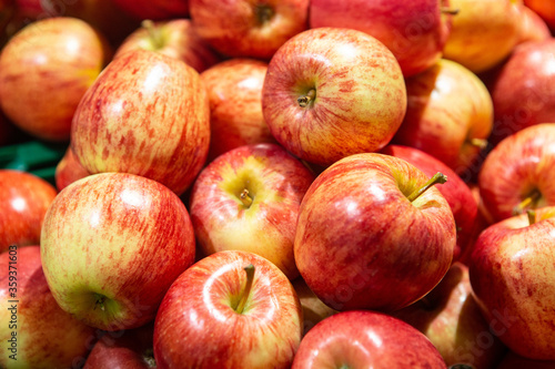 A pile of red apples.