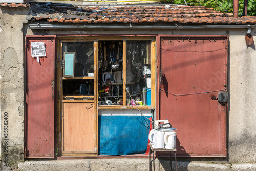 Kleiner Handwerksladen in Kischinau, Kischinau, Moldawien photo