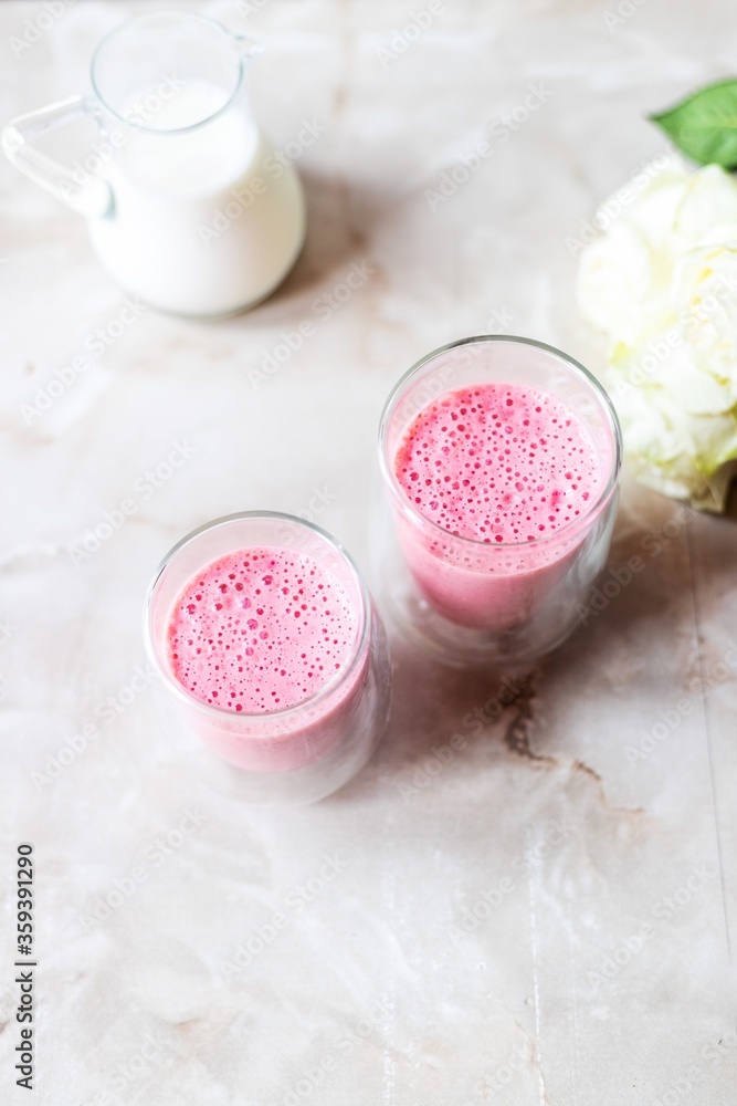 Strawberry cocktails, flowers and milk Strawberry cocktails, flowers and milk