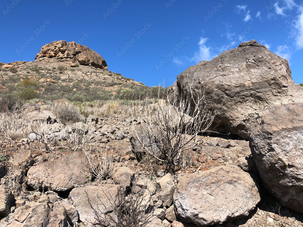Rocky landscape around Las Ninas Reservoir
