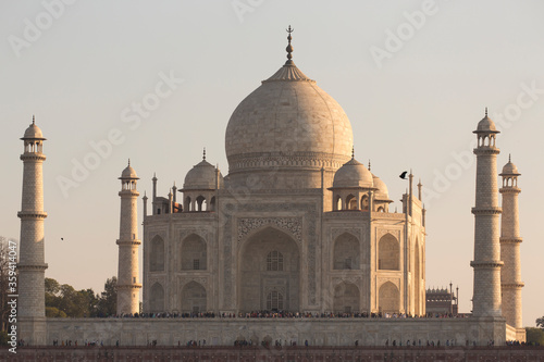 Taj Mahal, Agra, India. bij zonsondergang