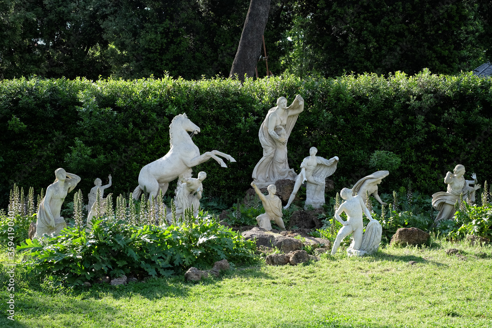 Naklejka premium Consulto escultórico en Villa medici Roma