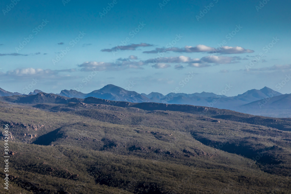 Obraz premium Beautiful view from the Reed Lookout in the Grampians National Park in Victoria, Australia at a sunny day in summer.