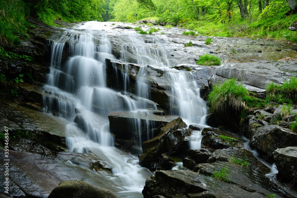 Fototapeta premium Zen waterfall on Cento Fonti trek, Gran Sasso, Abruzzo, Italy