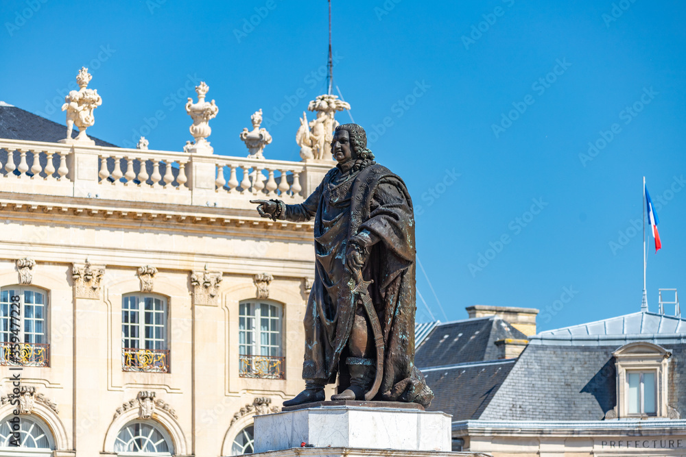 Fototapeta premium Stanislas statue at Stanislas Square in Nancy, France