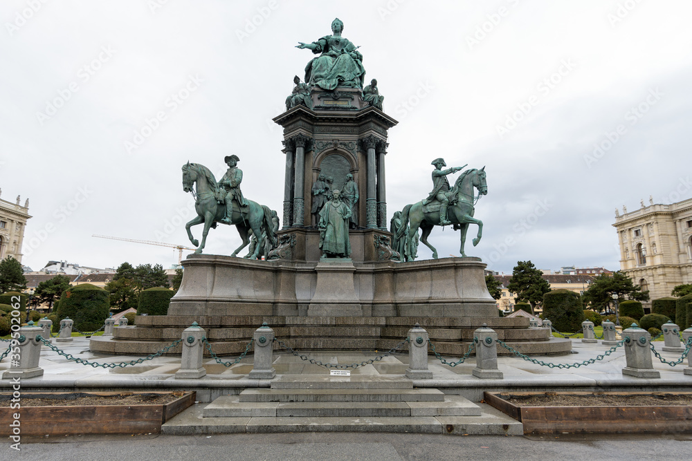 Maria Theresia monument at Maria-Theresien-Platz between the Ringstraße and the Museumsquartier