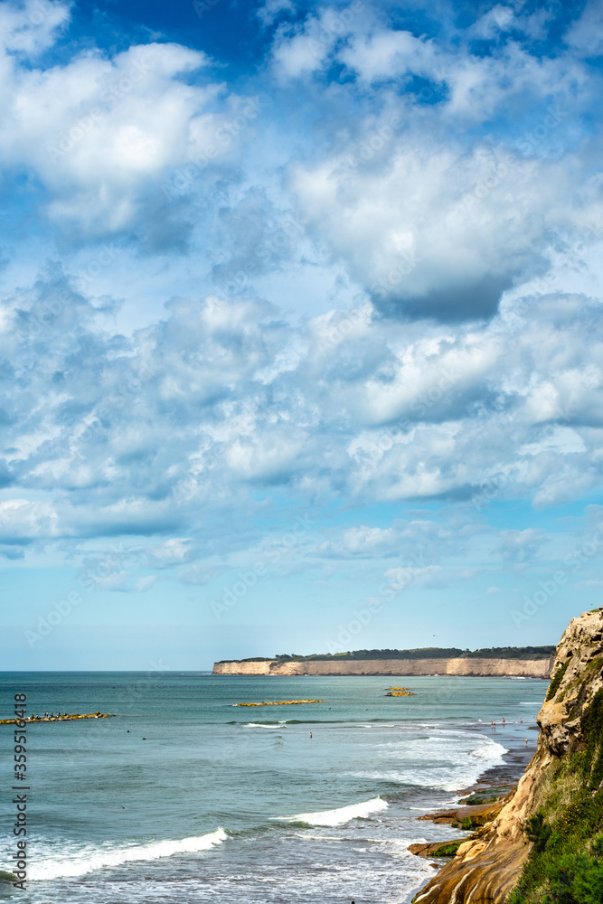 Fototapeta premium beach sea and cliffs