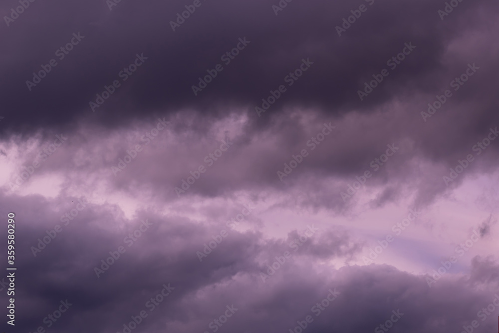 Obraz premium Dark storm clouds before rain
