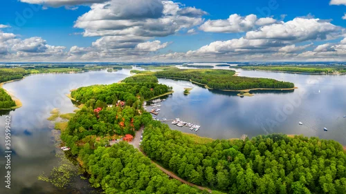 Obraz  Mazury-kraina tysiąca jezior w północno-wschodniej Polsce