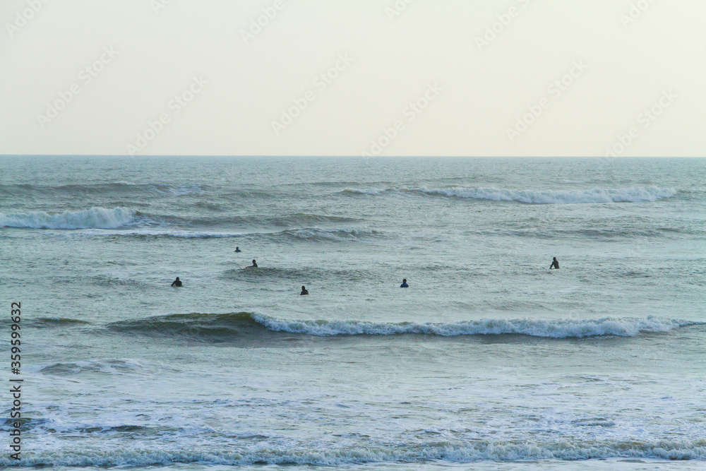 Fototapeta premium Surfers