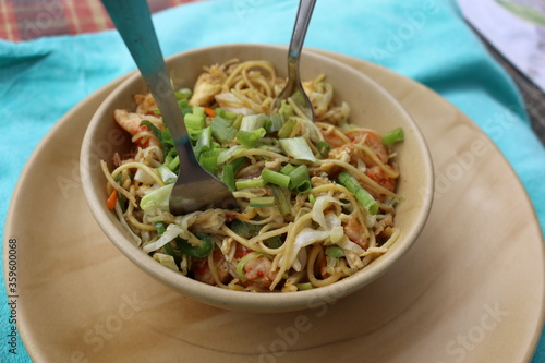 food in India, noodles with shrimp