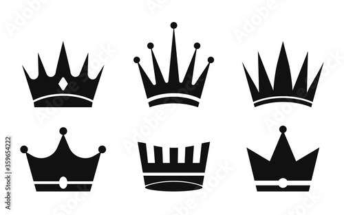 Crown icon. Silhouette of crowns queens, kings. Set of symbol for princess, prince. Royal luxury design. Heraldic vintage emblems. Black medieval collection for imperial coronation or knight. Vector