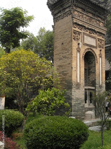 chinese garden arch