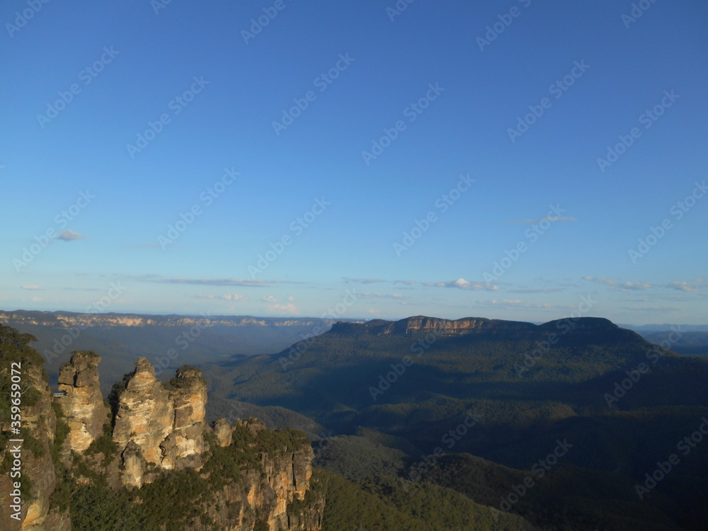 three sisters in blue mountains Australia