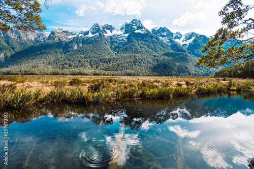 Fototapeta Naklejka Na Ścianę i Meble -  Landscape of Lake Gunn in Fiordland National Park in New Zealand