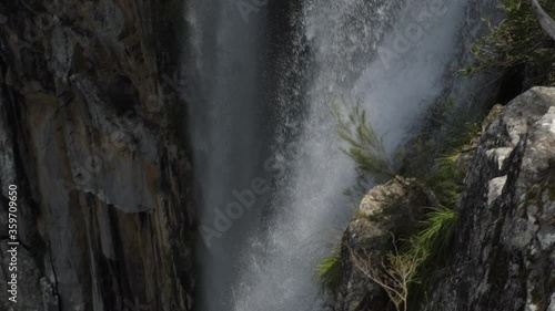 Minyon Waterfalls Tilt Down