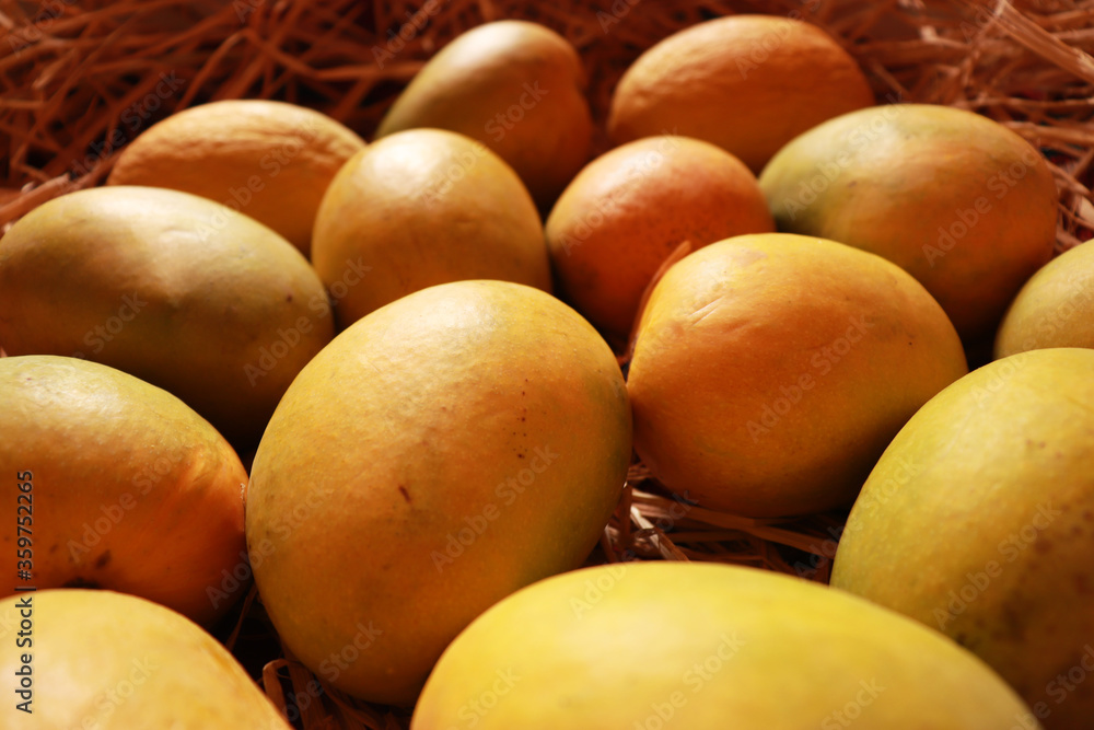 Mangoes Delicious Organic Healthy Fruit Mangoes Delicious Organic Healthy Fruit